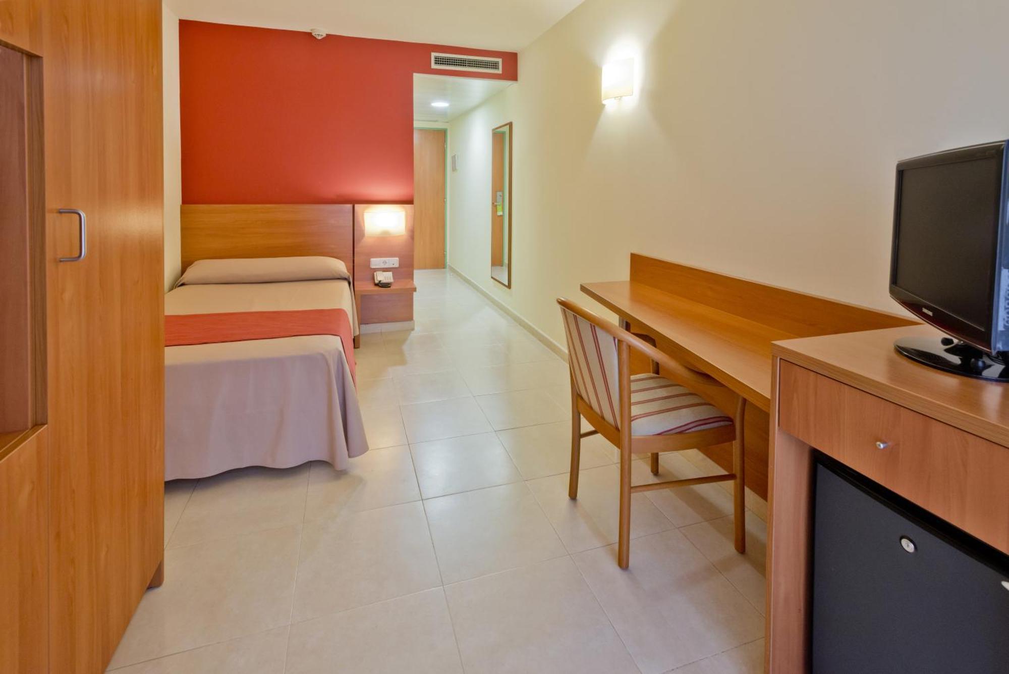 Single Room,1207854349:JPEG