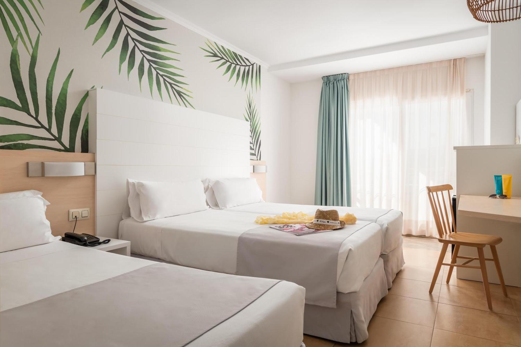 Triple Room with Balcony,1580142476:JPEG